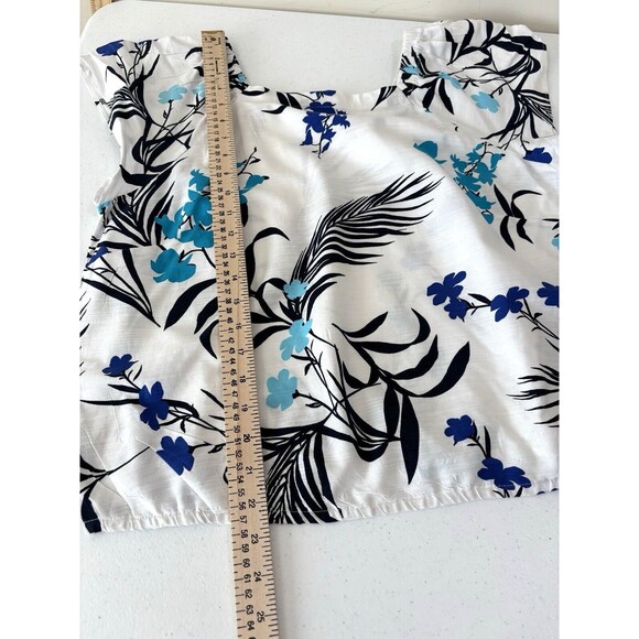 Liz Claiborne Top & Skirt 2-piece Set White Blue Floral Short Sleeve Hawaiian - Picture 7 of 10